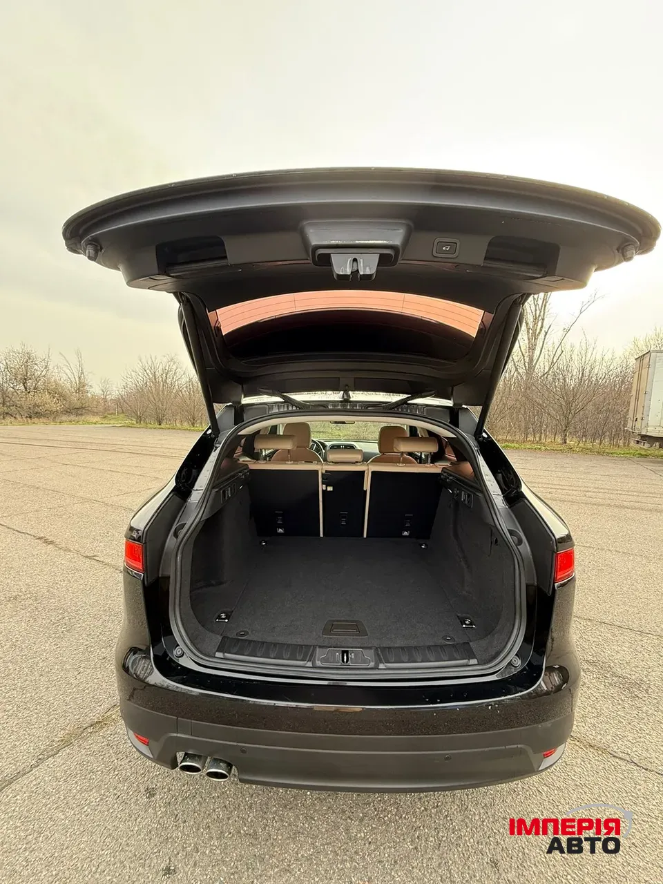 Jaguar F-Pace - фото 4