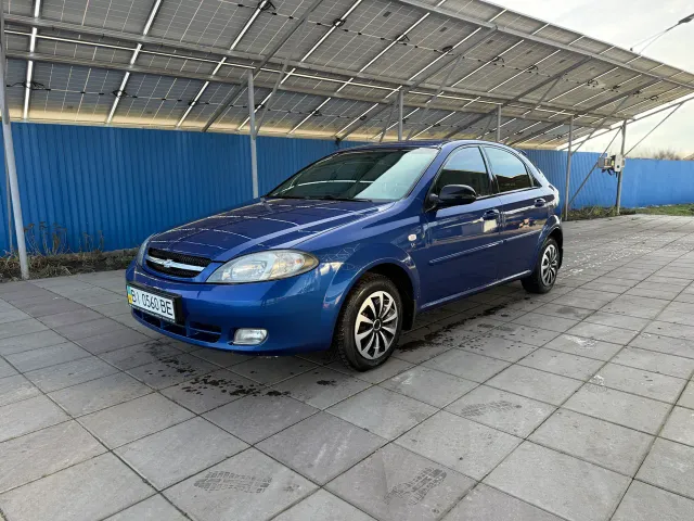 Chevrolet Lacetti - фото 1