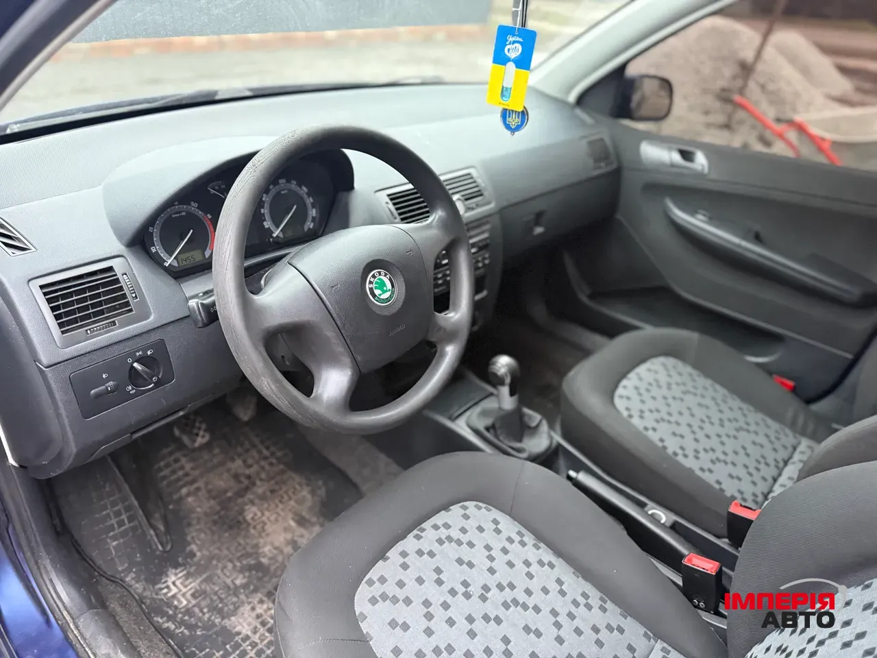 Skoda Fabia - фото 8