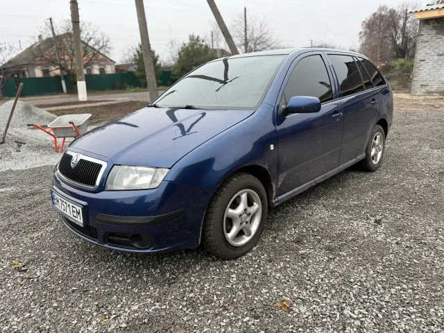 Skoda Fabia - фото 1
