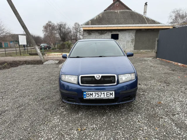 Skoda Fabia - фото 2