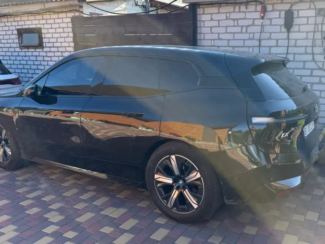 BMW iX - фото 5