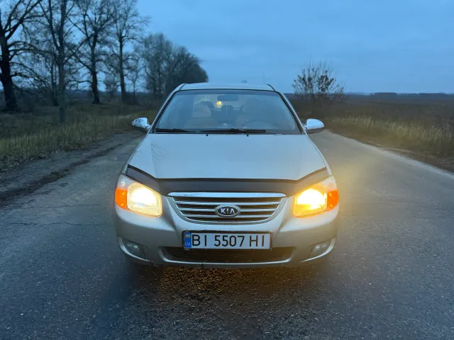 Kia Cerato - фото 2
