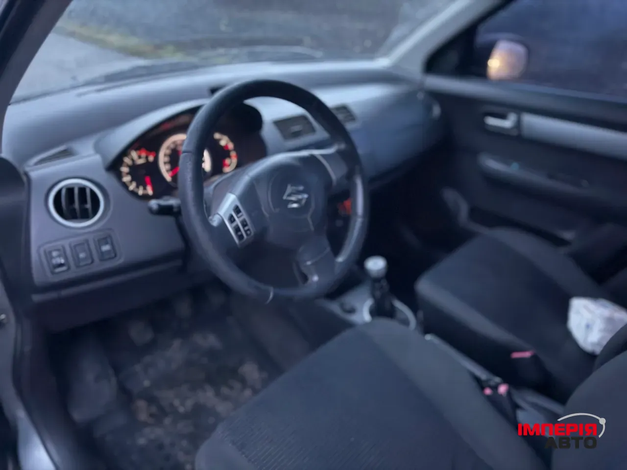 Suzuki Swift - фото 7