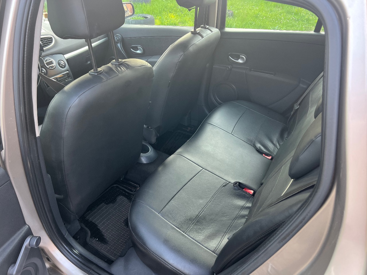 Renault Clio - фото 4