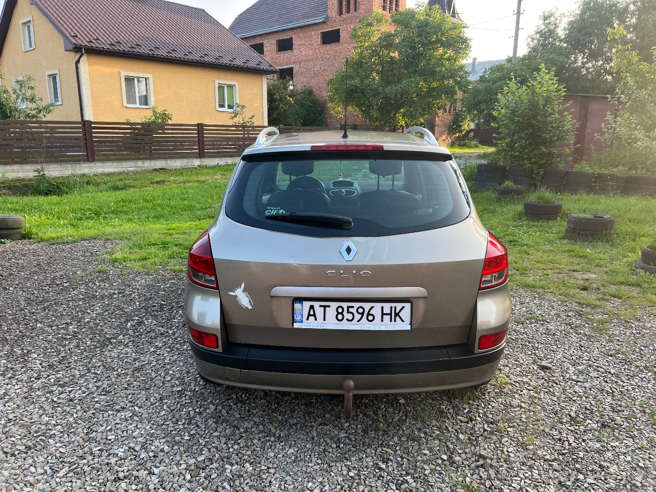 Renault Clio - фото 5