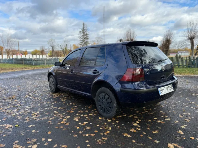 Volkswagen Golf - фото 4