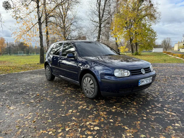 Volkswagen Golf - фото 3