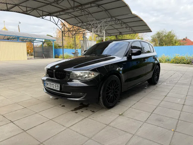 BMW 1 серії - фото 1
