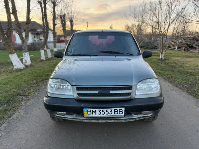 Chevrolet Niva - фото 2