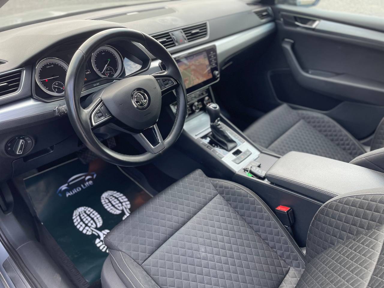 Skoda Superb - фото 2