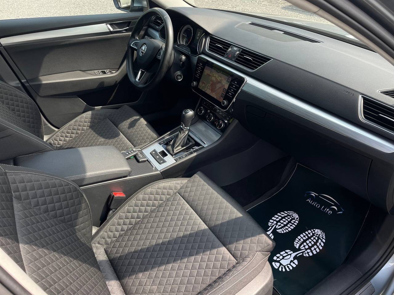 Skoda Superb - фото 5