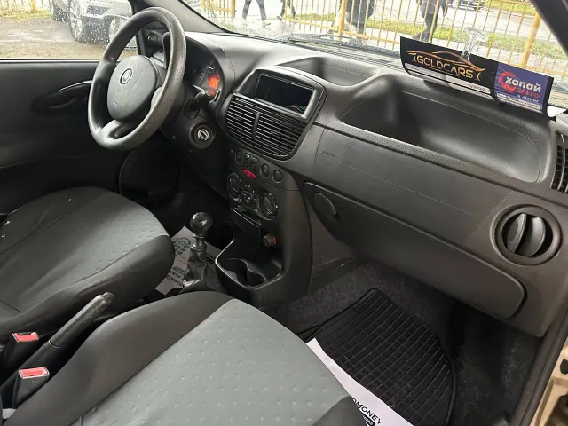 Fiat Punto - фото 5