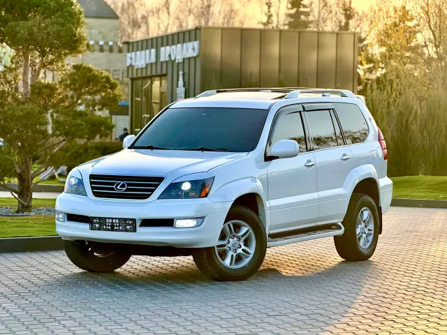 Lexus GX - фото 1
