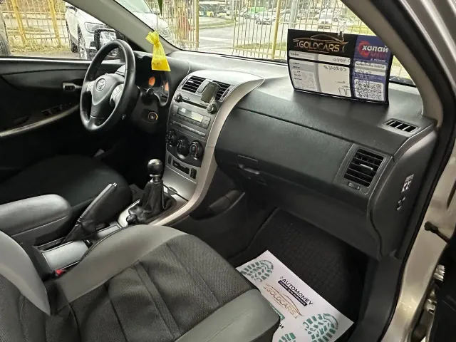 Toyota Corolla - фото 5