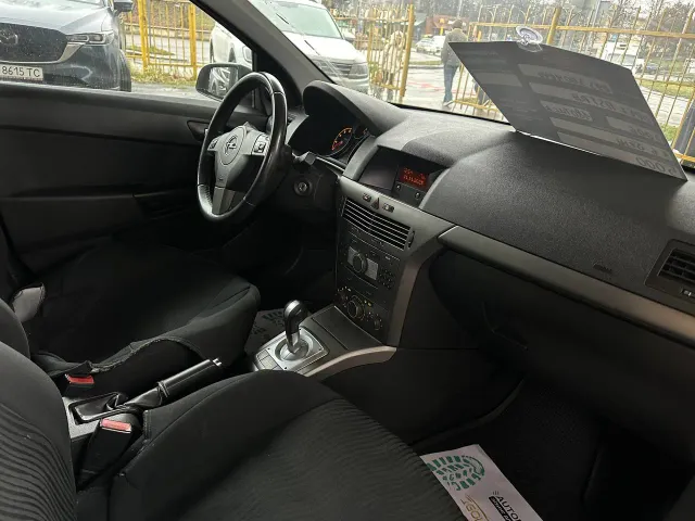 Opel Astra - фото 5
