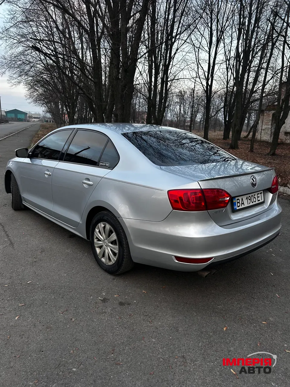 Volkswagen Jetta - фото 2
