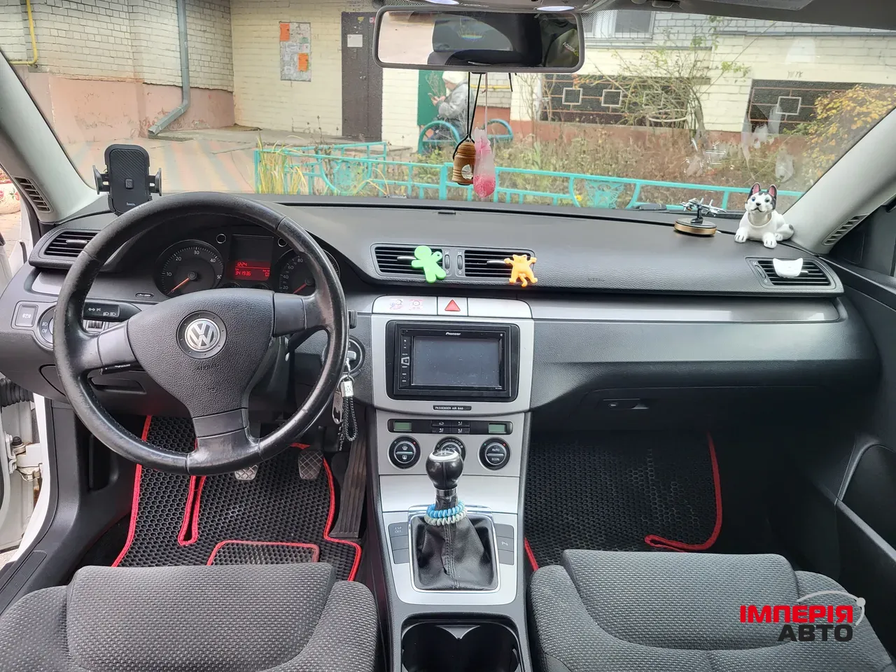 Volkswagen Passat - фото 13