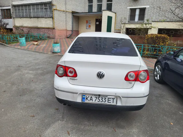 Volkswagen Passat - фото 4