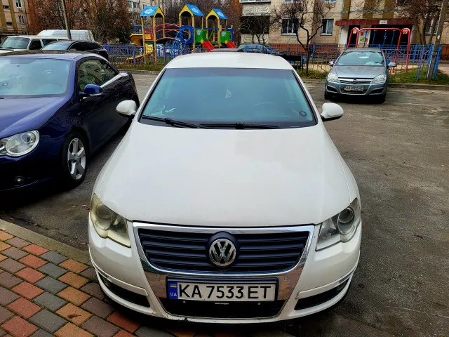 Volkswagen Passat - фото 1
