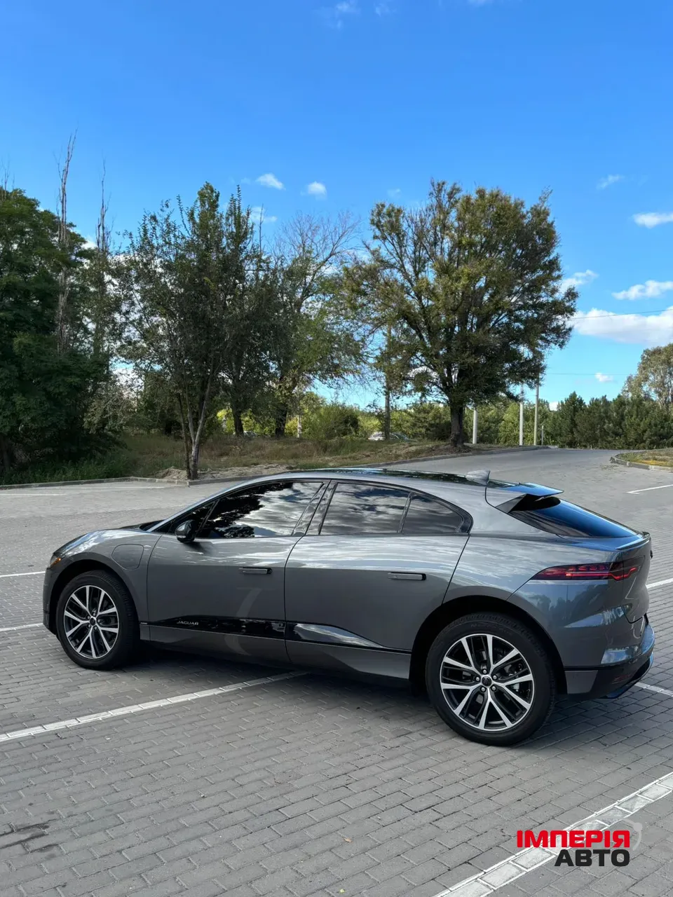 Jaguar I-Pace - фото 13