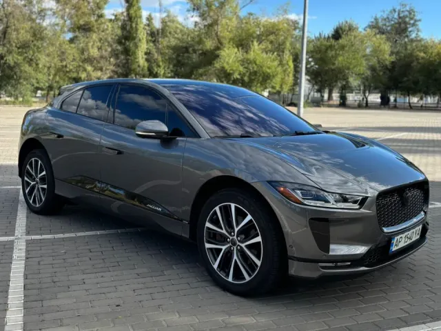 Jaguar I-Pace - фото 5