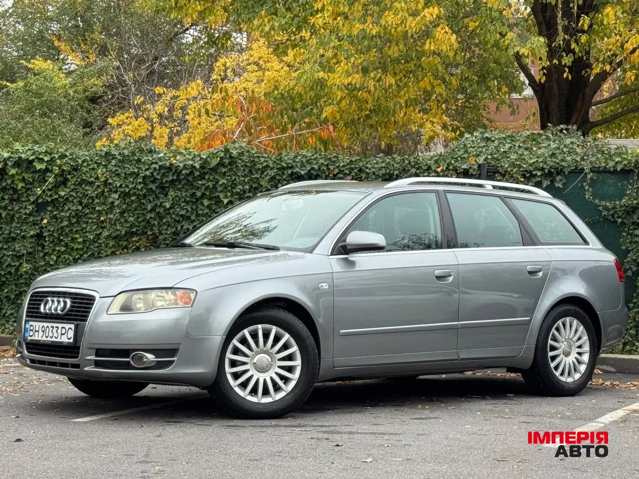 Audi A4 - фото 5