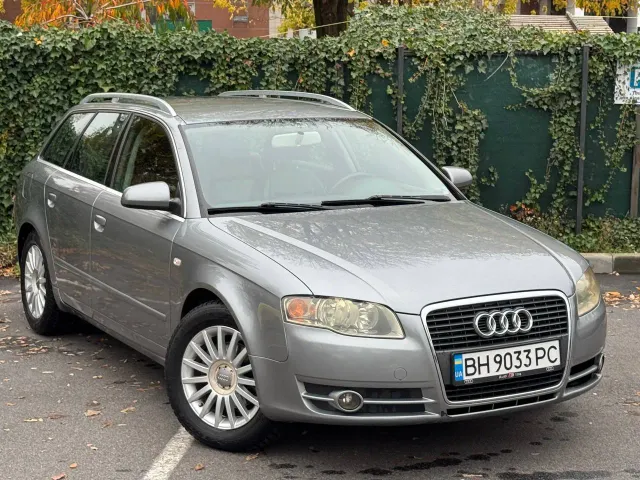 Audi A4 - фото 4