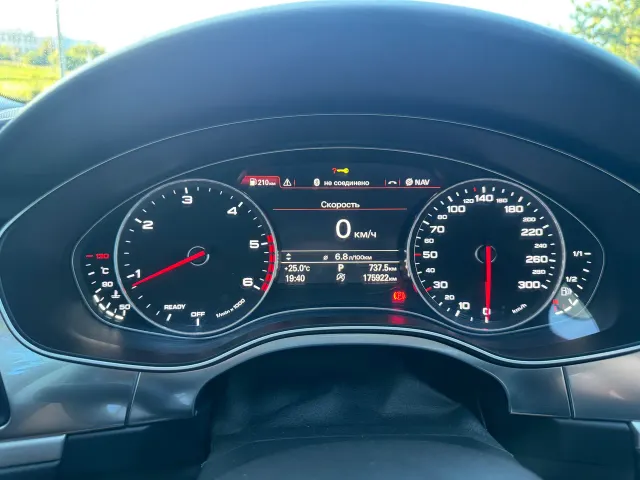 Audi A6 - фото 5