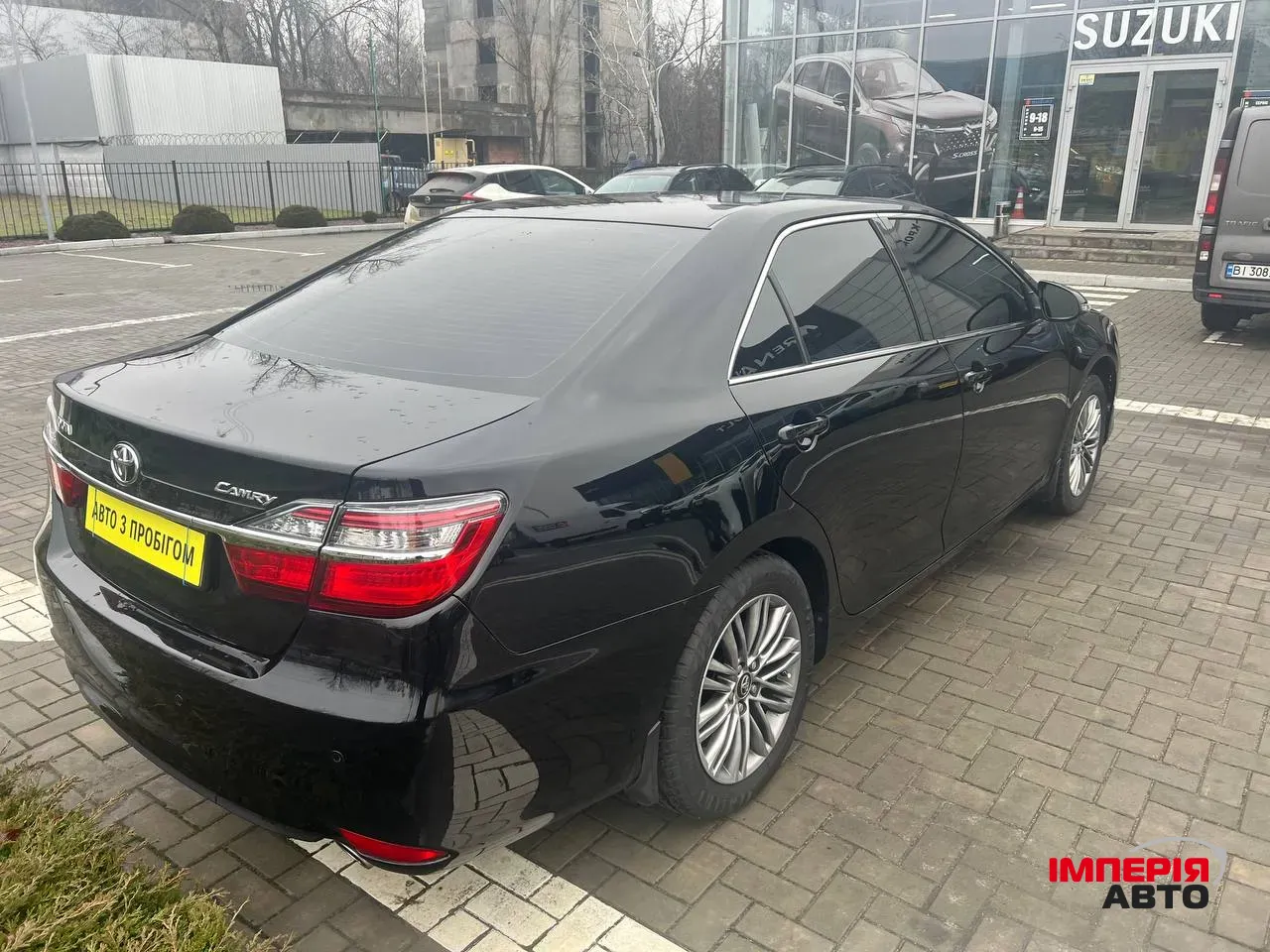 Toyota Camry - фото 5