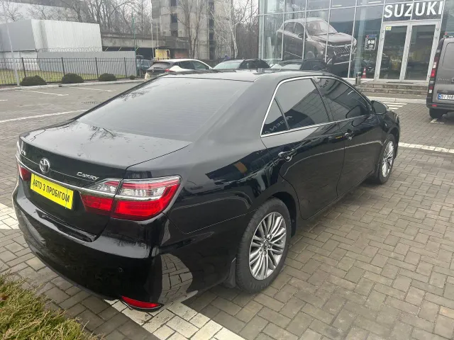Toyota Camry - фото 5