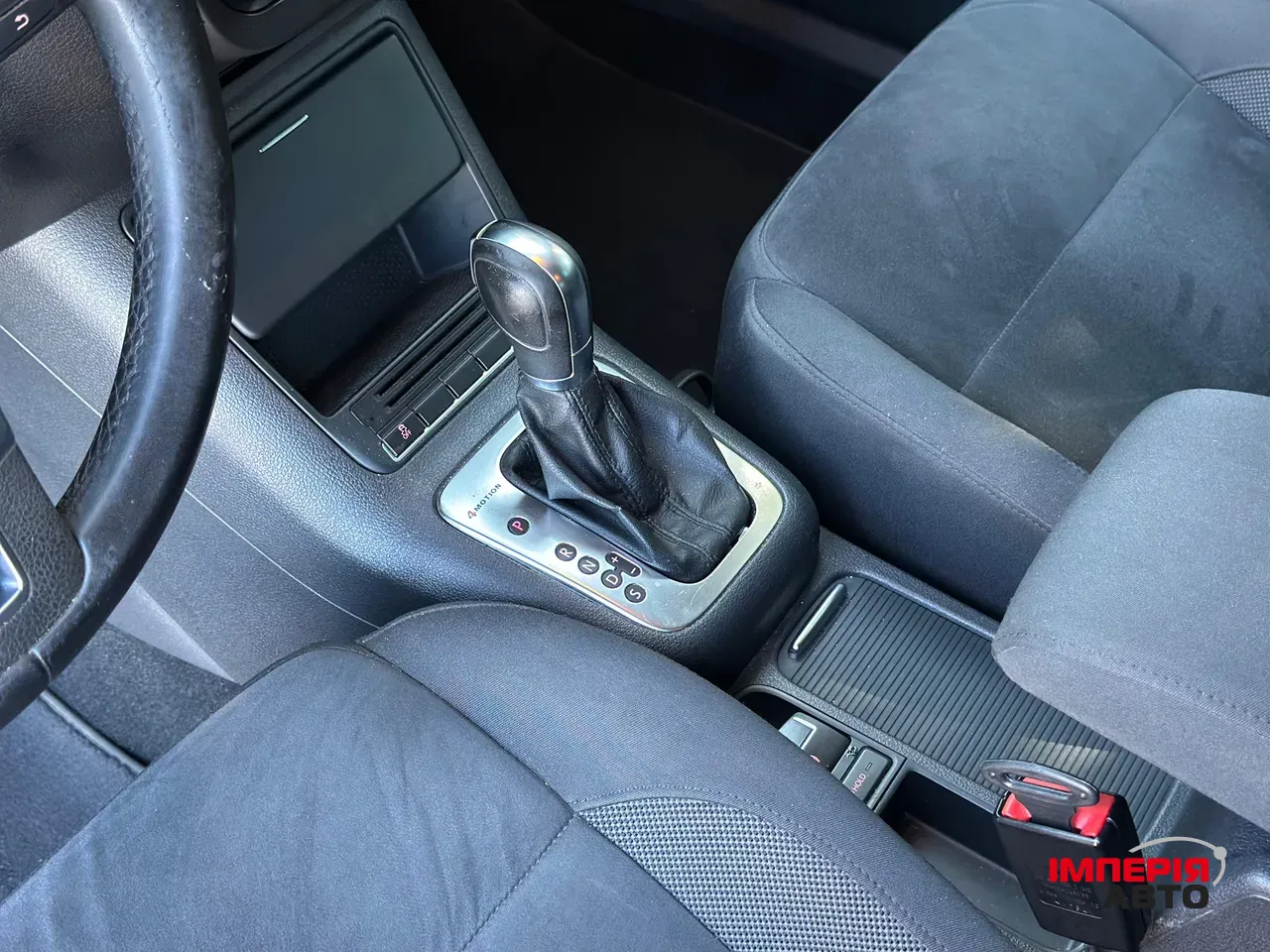 Volkswagen Tiguan - фото 16