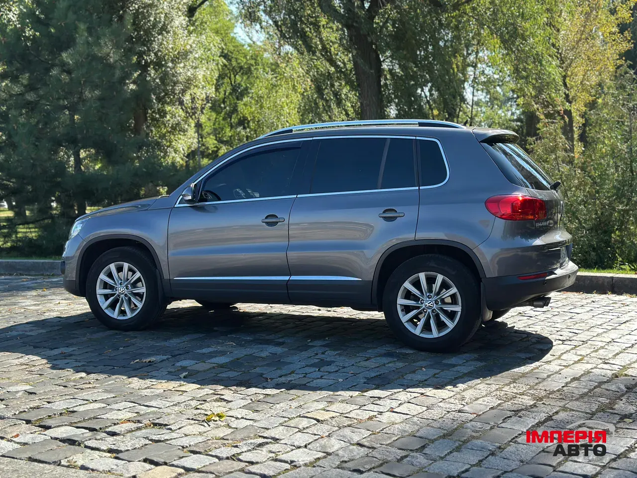 Volkswagen Tiguan - фото 10