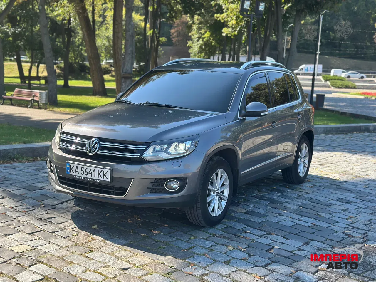 Volkswagen Tiguan - фото 3