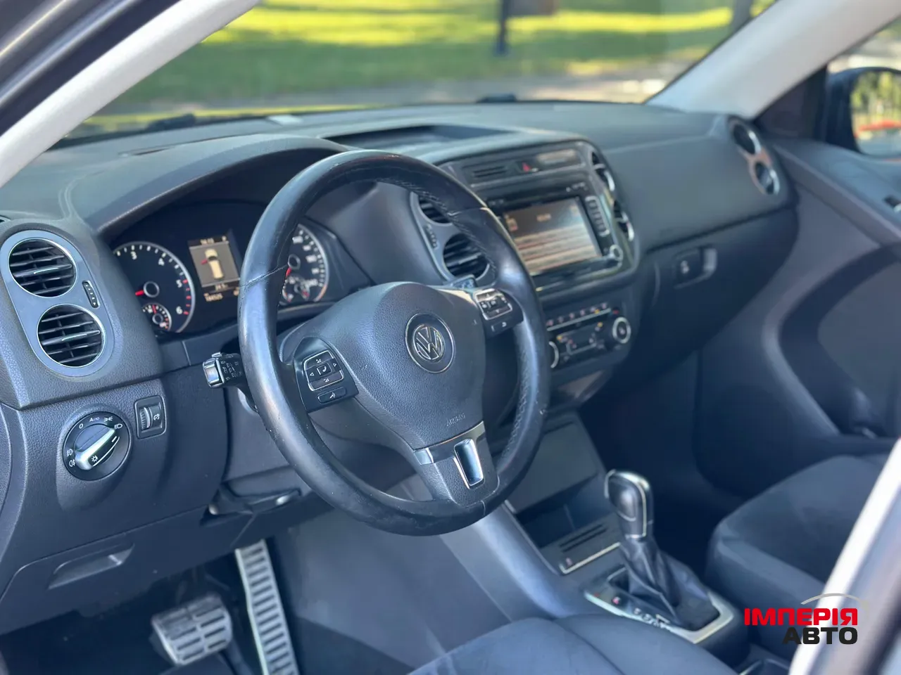 Volkswagen Tiguan - фото 14