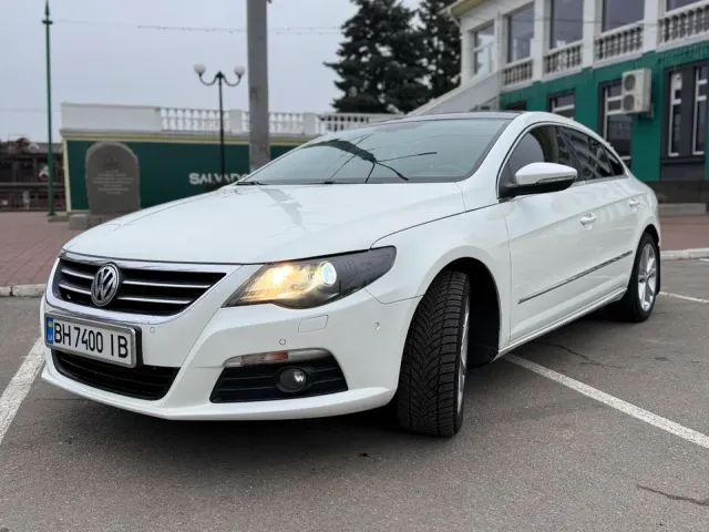 Volkswagen Passat CC - фото 1