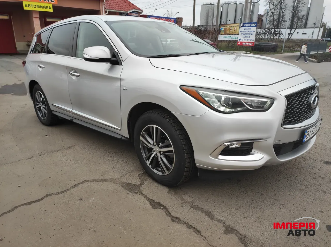 Infiniti QX60 - фото 5