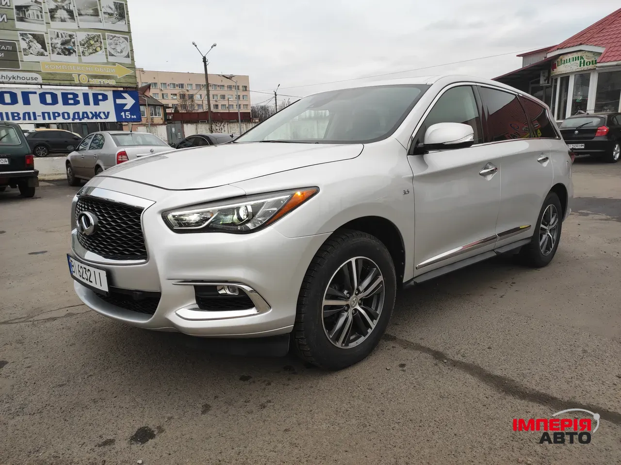 Infiniti QX60 - фото 1