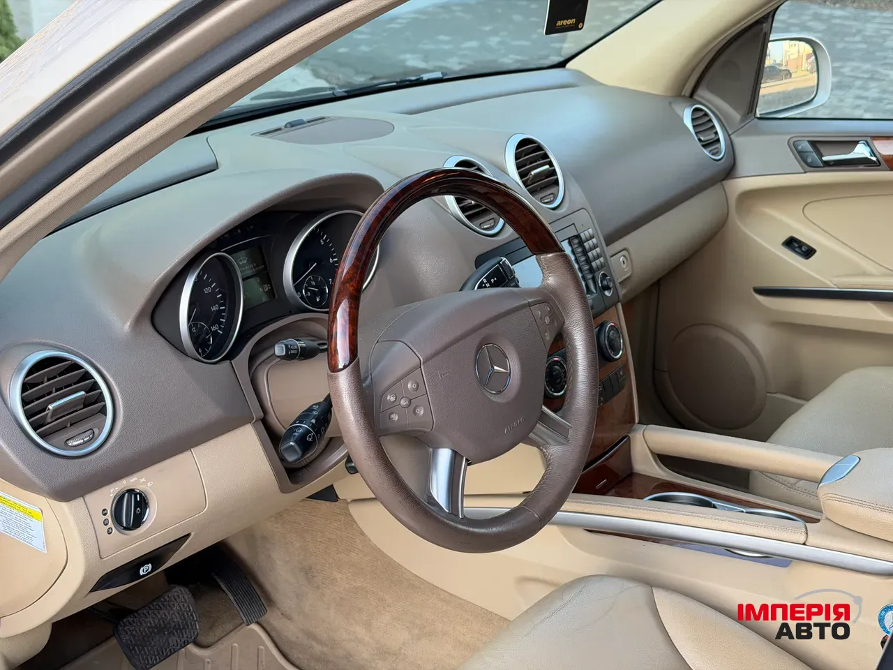 Mercedes-Benz M-Класс - фото 17