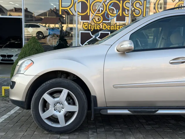 Mercedes-Benz M-Класс - фото 4