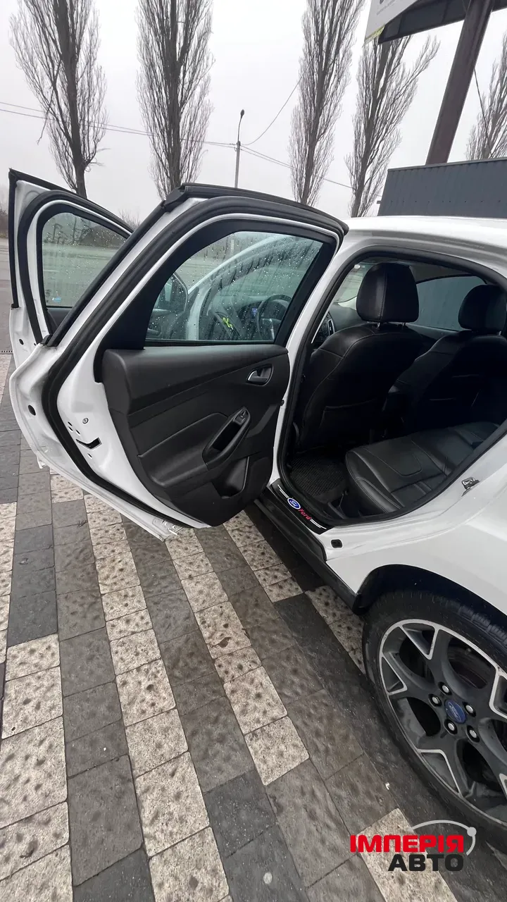 Ford Focus - фото 12