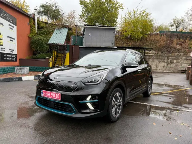 Kia Niro - фото 1