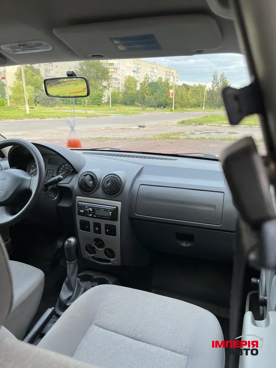 Dacia Logan - фото 11