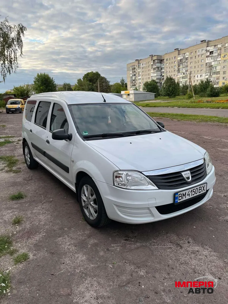 Dacia Logan - фото 3