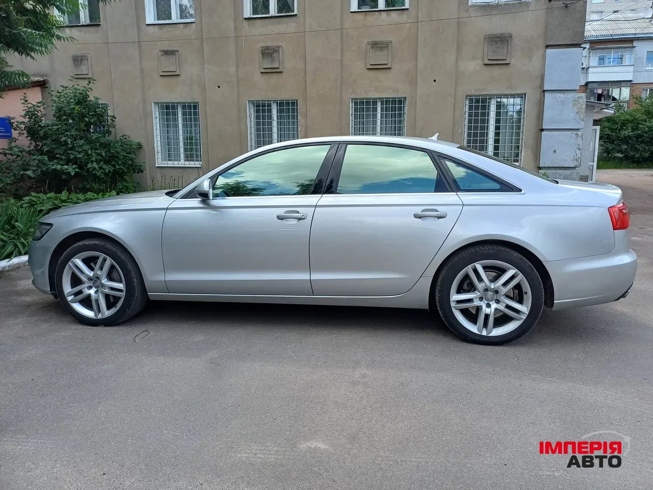 Audi A6 - фото 2