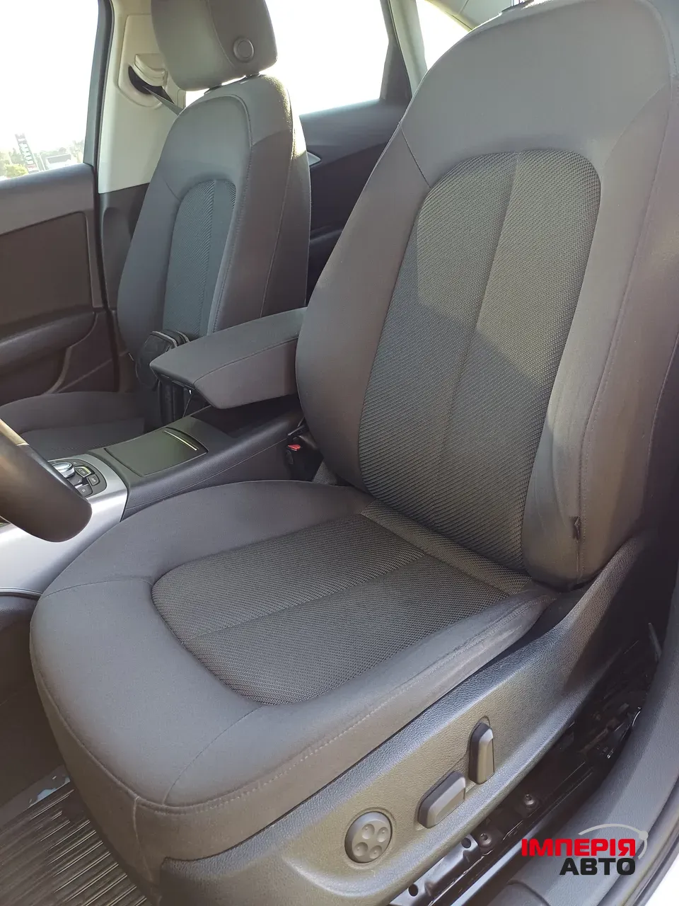 Audi A6 - фото 10