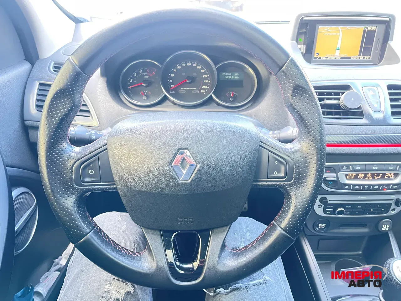 Renault Megane - фото 10