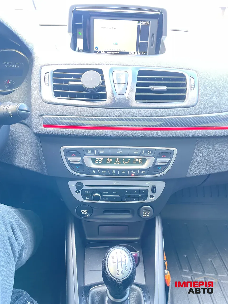 Renault Megane - фото 9