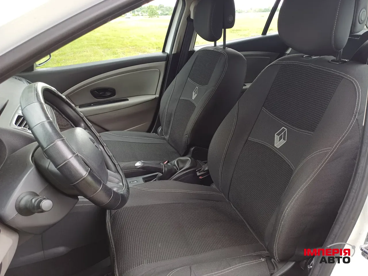 Renault Megane - фото 5