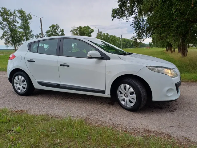 Renault Megane - фото 4